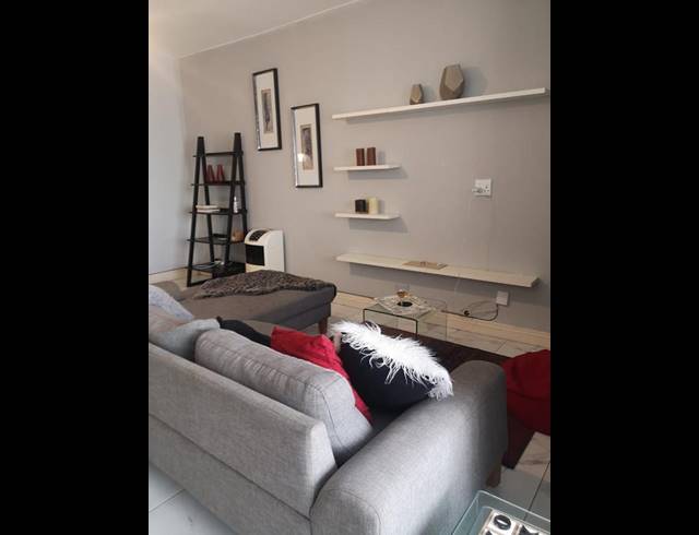 1 BEDROOM PROPERTY TO RENT IN SOUTH BEACH